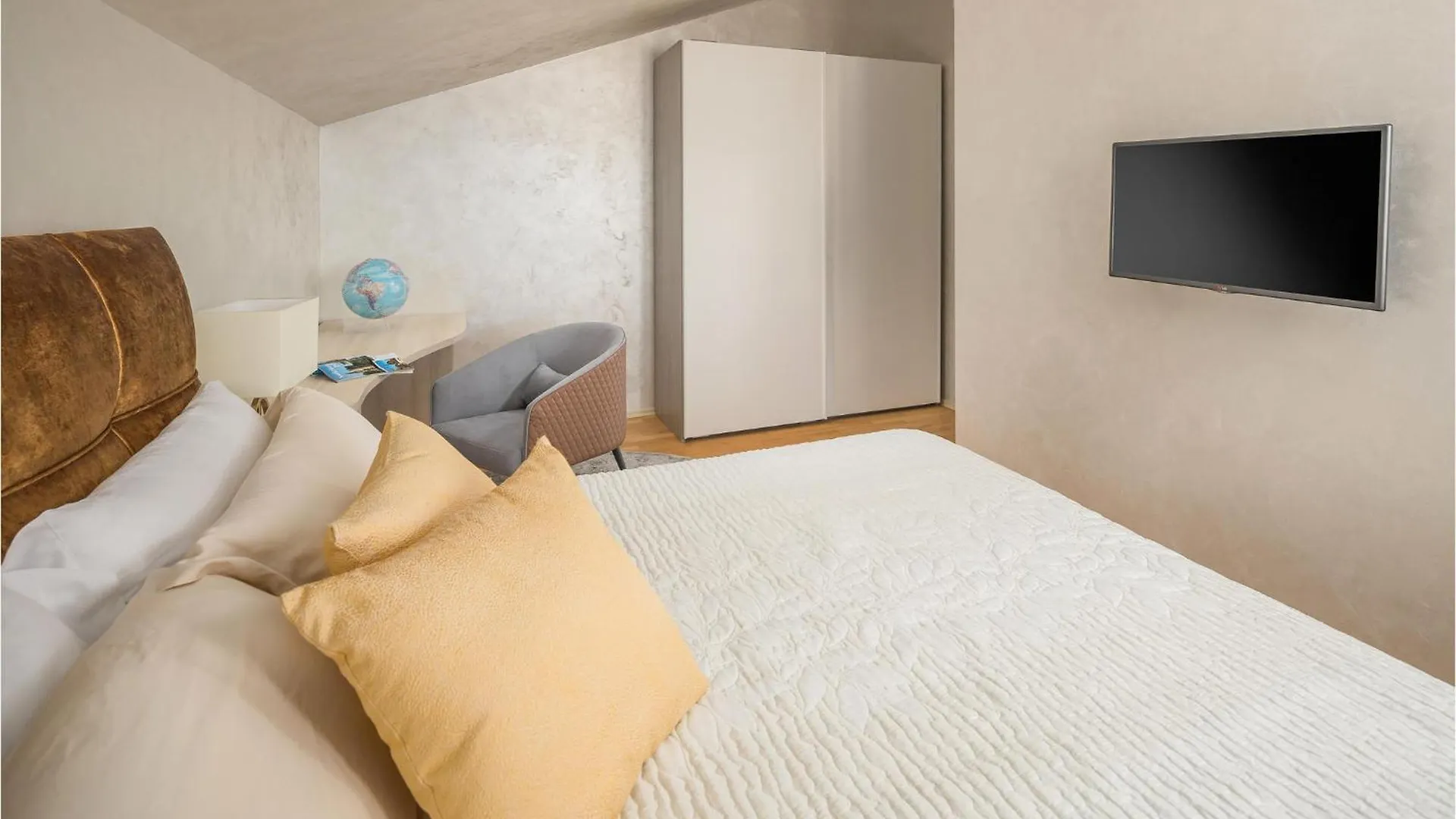 Amazing Home In Valtura With Sauna Croatia